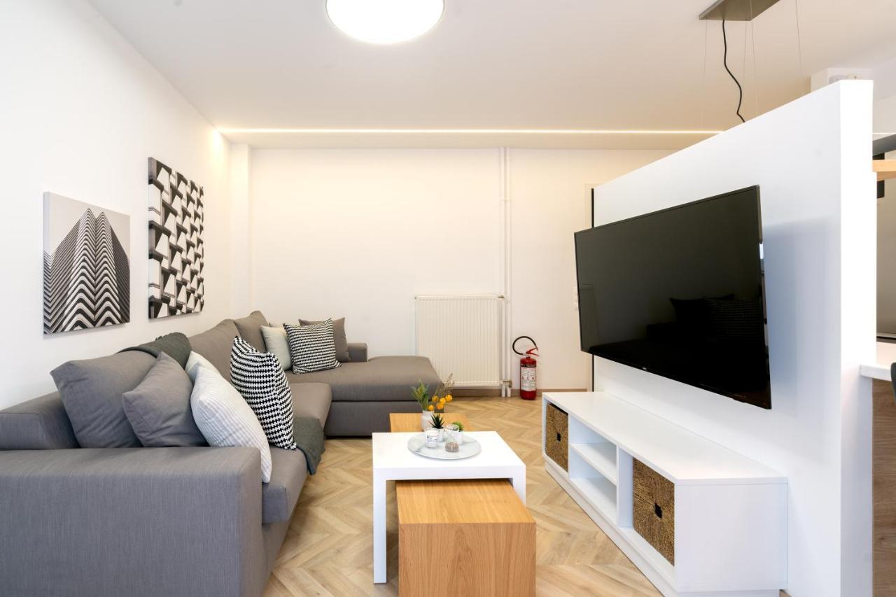 Pagrati'S Best Apartment 雅典 外观 照片