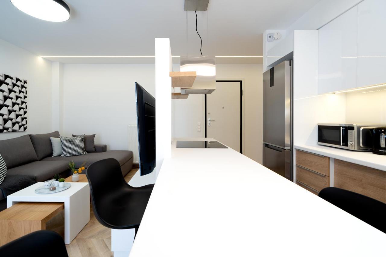 Pagrati'S Best Apartment 雅典 外观 照片