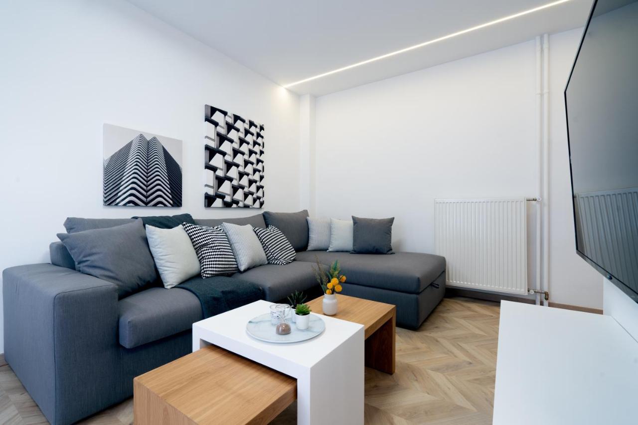 Pagrati'S Best Apartment 雅典 外观 照片