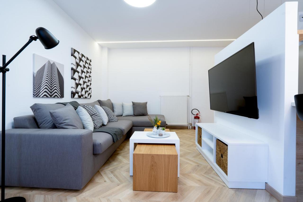 Pagrati'S Best Apartment 雅典 外观 照片